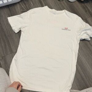 Men’s vineyard vines tee